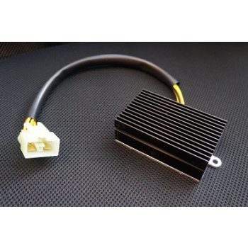 Általános feszültség szabályozó